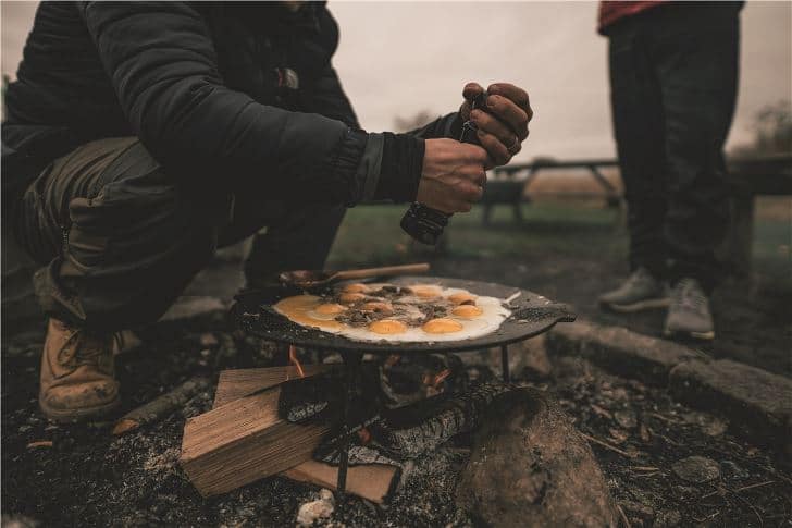 3 Legged Cast iron Pan