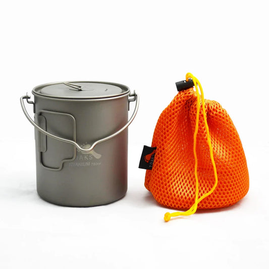 Titanium Pot with Bail Handle